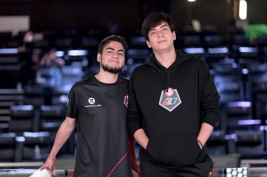 Oddie y Warangelus, jugadores de Rainbow7