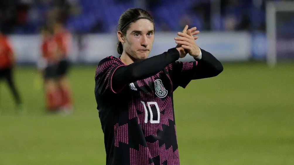Marcelo Flores jugando partido con la Selección Mexicana Sub-20