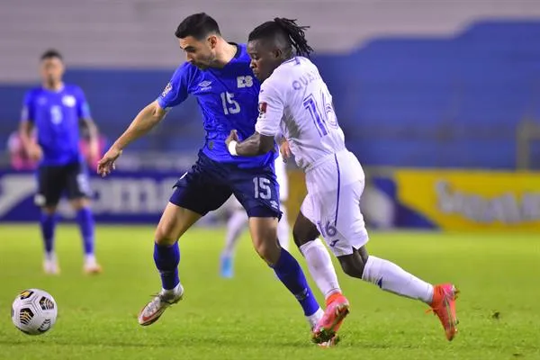 Acción en Honduras vs El Salvador