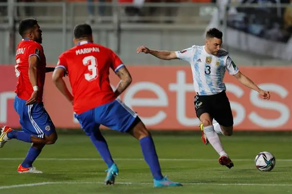 EFE Nicolás Tagliafico en acción con la selección argentina