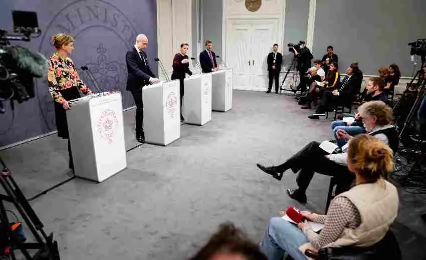 Sesión con la Ministra para decidir el futuro de la pandemia