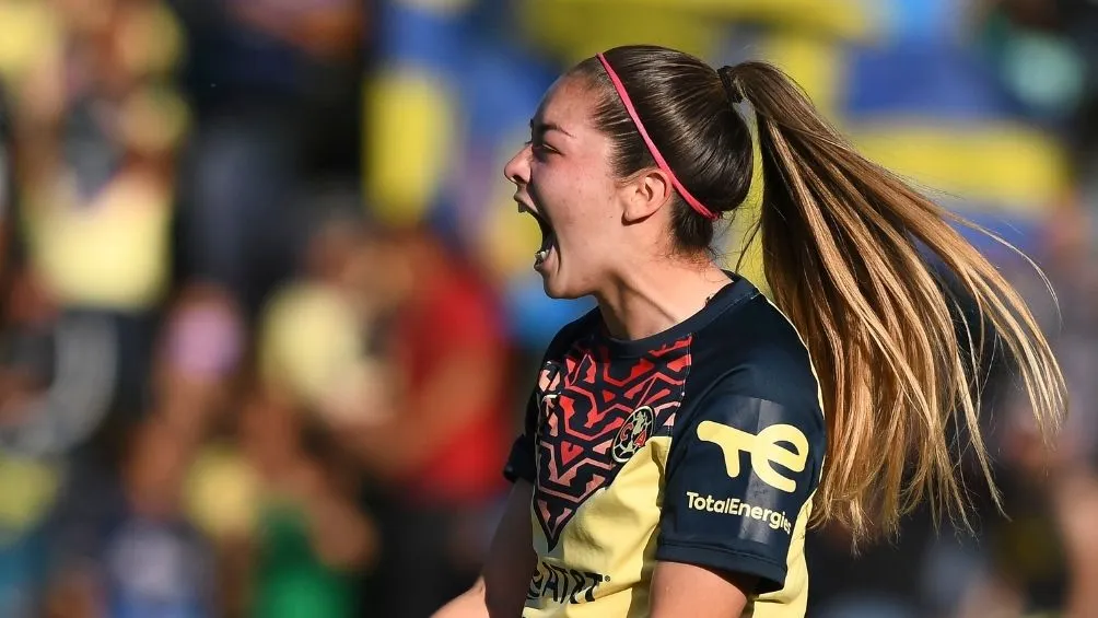 Martínez festejando su gol