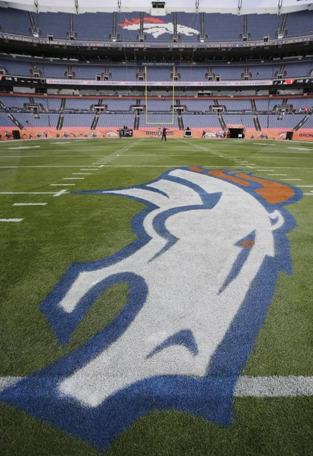 El logo de los Broncos
