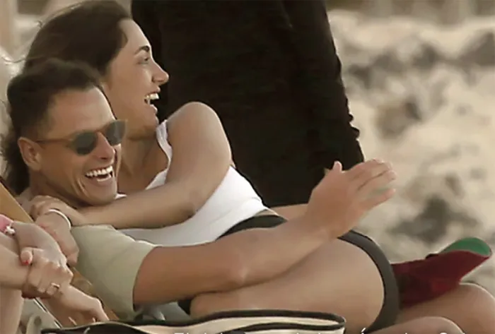 Chicharito y su novia Nicole disfrutando en Tulum