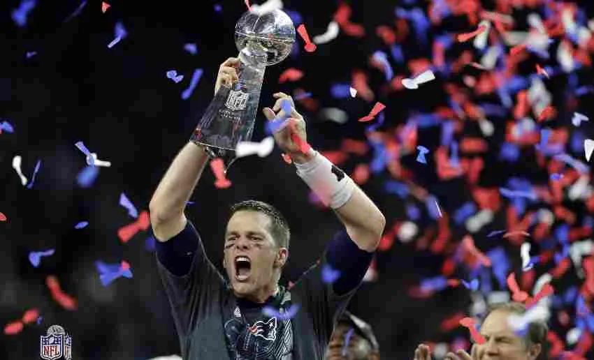 Bardy alzando el Vince Lombardi