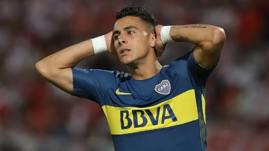 Cristian Pavón durante un partido con Boca Jrs.