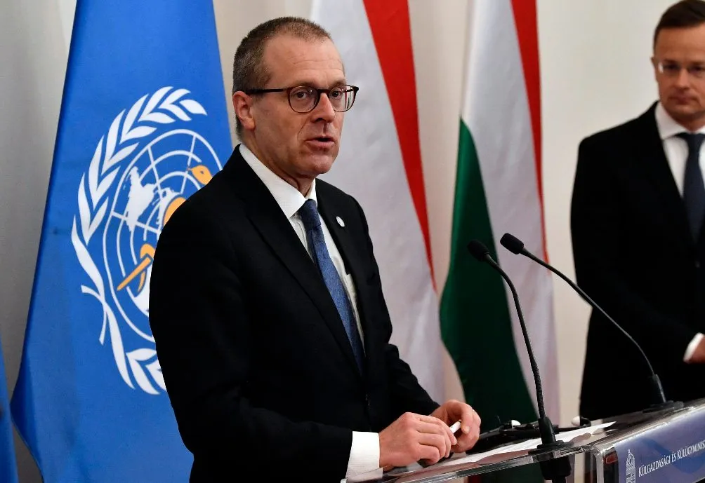 Una de las conferencias por la OMS, en 2021