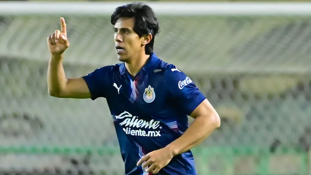 Macías, en festejo de gol