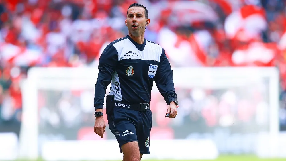 IMAGO7 César Arturo Ramos Palazuelos pitando partido en la Liga MX