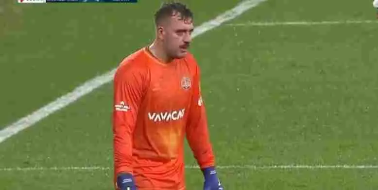 ESPECIAL Emiliano Viviano, portero del Karagümrük