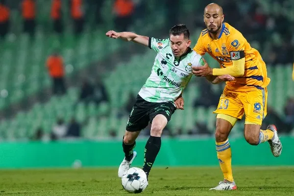 IMAGO7 Santos enfrentando a Tigres