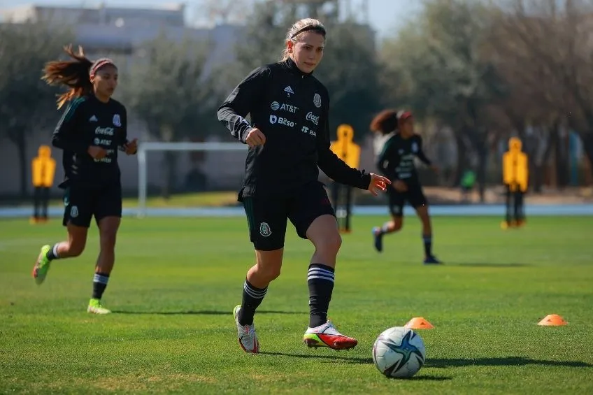 Alicia Cervantes en entrenamiento