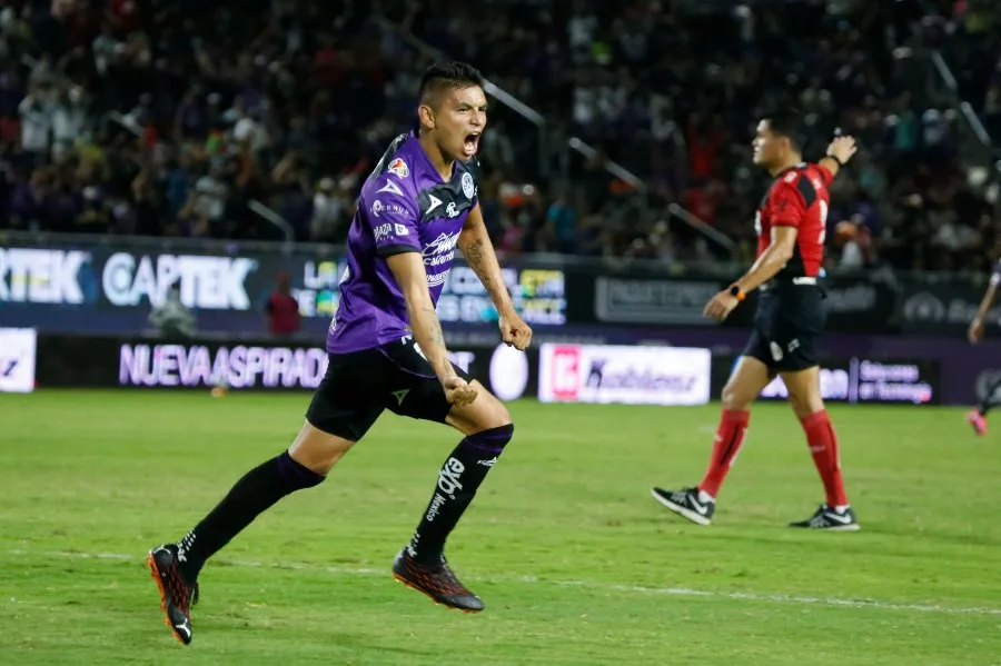 Sansores festejando su gol ante América