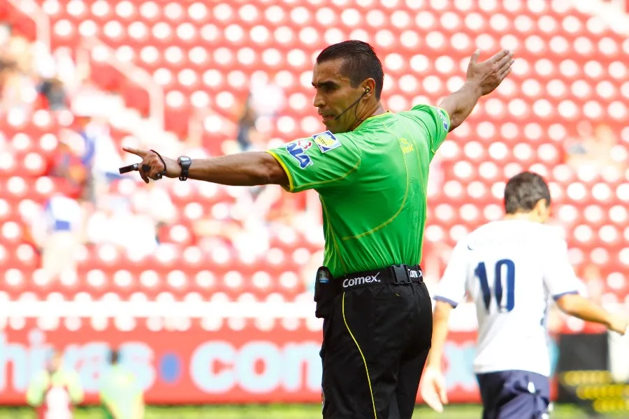 Marco Antonio Rodríguez durante un partido de Liga MX