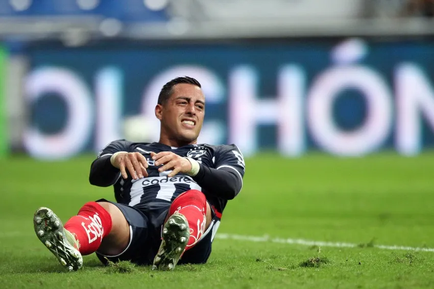 Funes Mori en un partido de Rayados