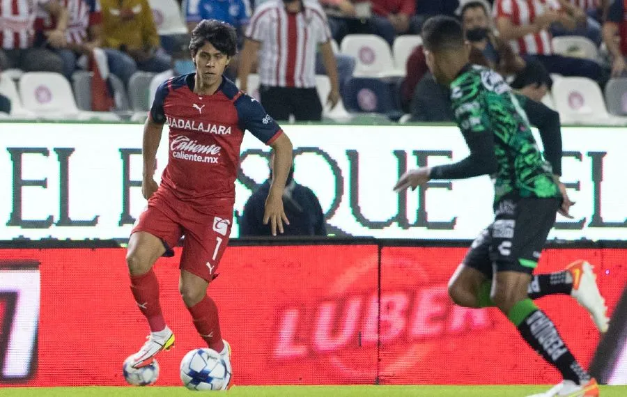 Macías en juego ante La Fiera