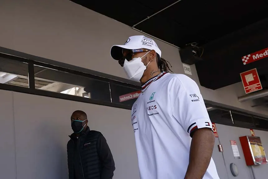 Hamilton, en la pretemporada de Barcelona con Mercedes