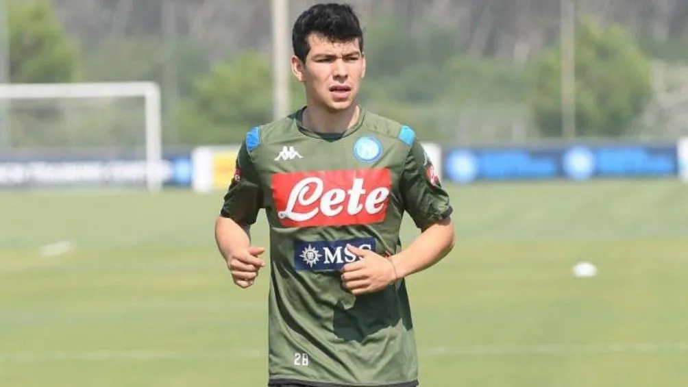 EFE Lozano con el Napoli