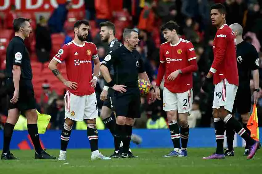 Jugadores del United tras el empate