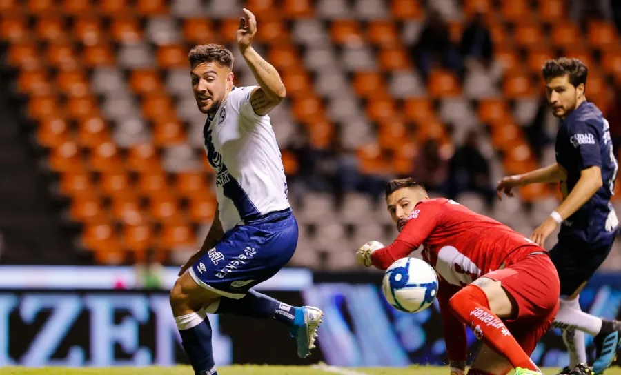 El delantero en juego ante Pumas