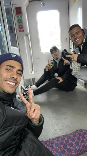 Marlyson, Derek y Fabinho abandonaron Járkov en tren