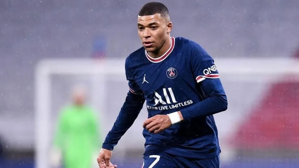 INSTAGRAM | @K.MBAPPE Kylian Mbappé jugando partido con el París Saint-Germain