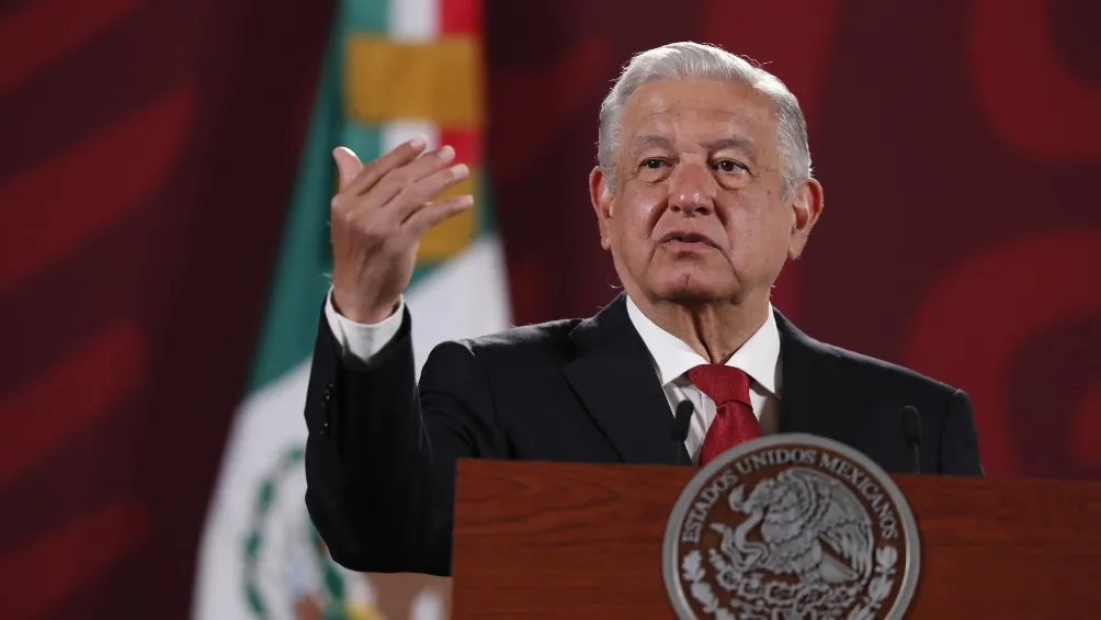 AMLO durante conferencia de prensa en Palacio Nacional