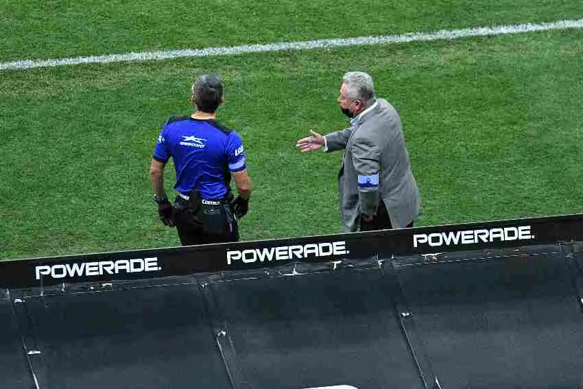 Vucetich en un partido