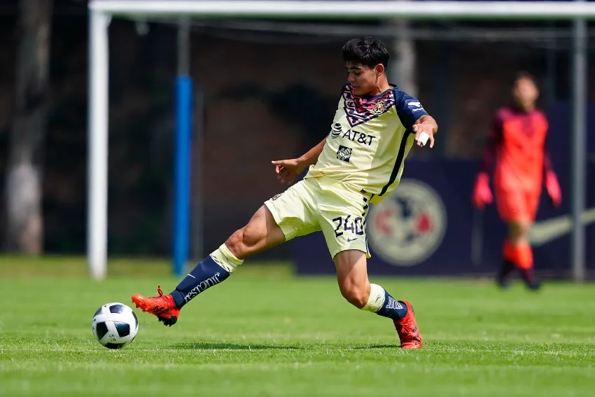 Dagoberto en un partido de América Sub18
