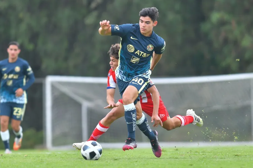 Dagoberto en un partido de América Sub18