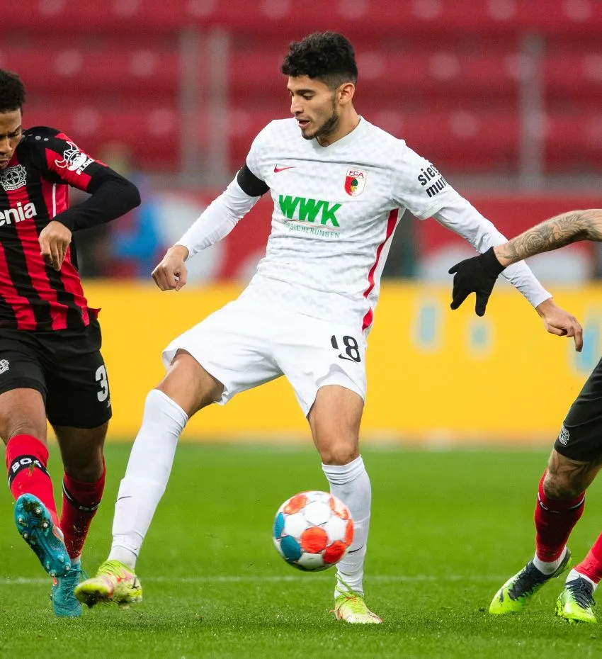 AP Pepi debutando con el Augsburg de Alemania