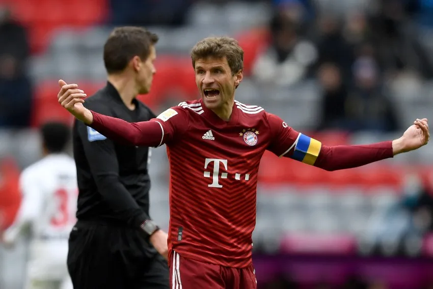 AP Thomas Müller molesto tras su autogol