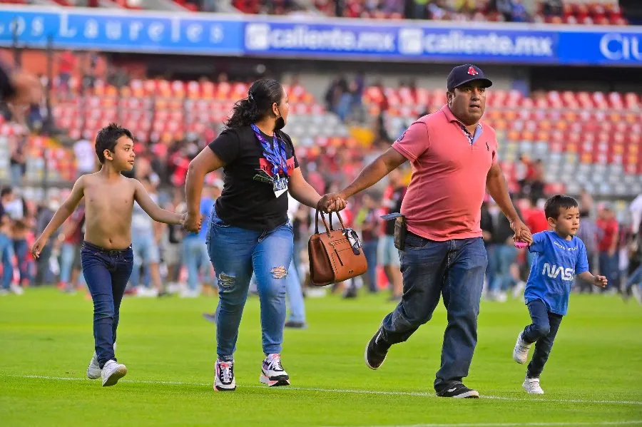 Familia busca reguardarse tras pelea campal