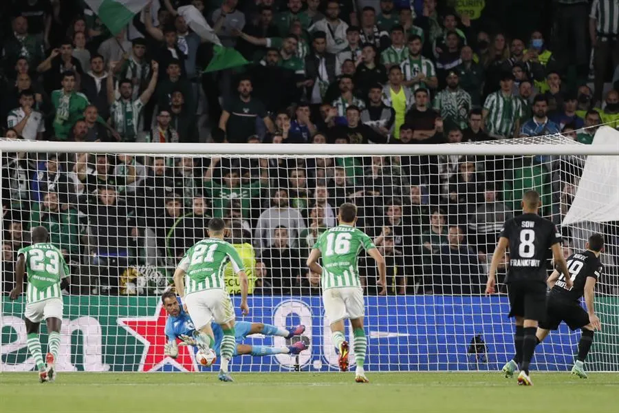 Betis cayó ante el Frankfurt