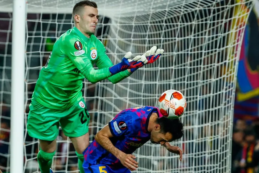 Iñaki Peña fue la figura de los turcos