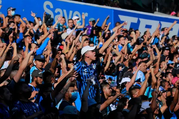 Aficionados de Querétaro en el Estadio Corregidora