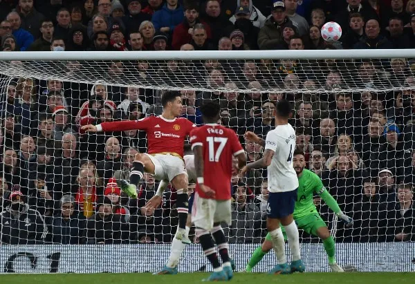 AP Cristiano Ronaldo en acción vs Tottenham