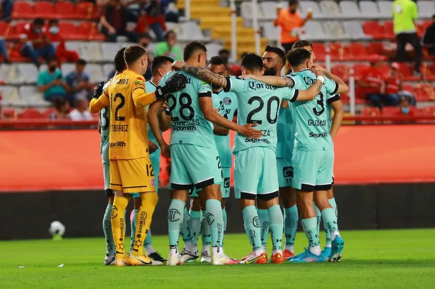 Jugadores de Toluca previo al juego de Toluca