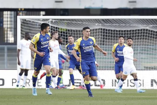 Faraoni del Hellas Verona tras anotar