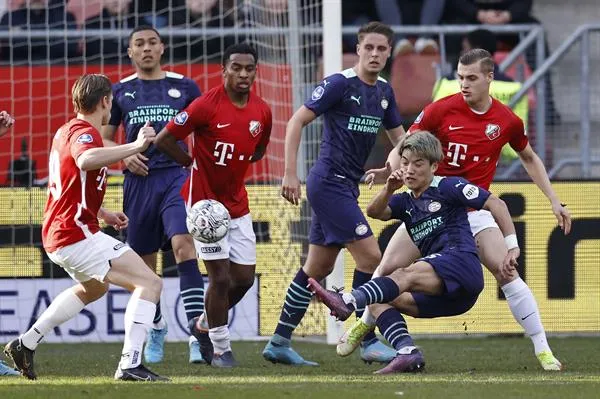 Utrecht vs PSV en acción