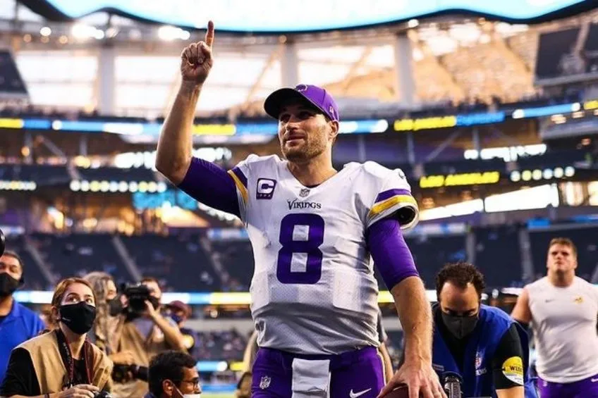 Kirk Cousins tras un partido de los Vikings