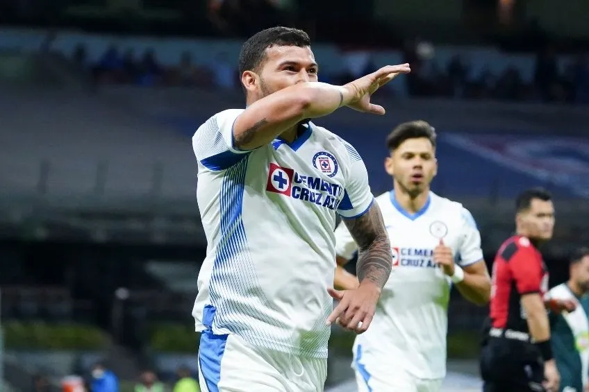 IMAGO7 Juan Escobar festejando un gol