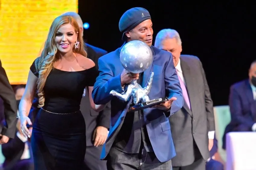 Ronaldinho durante la ceremonia