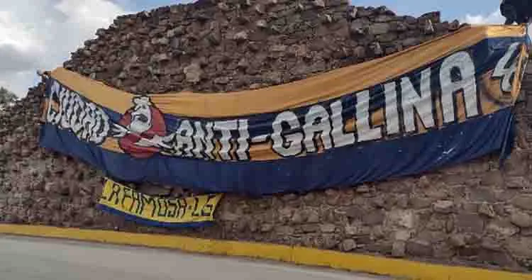 Manta a las afueras de La Presa