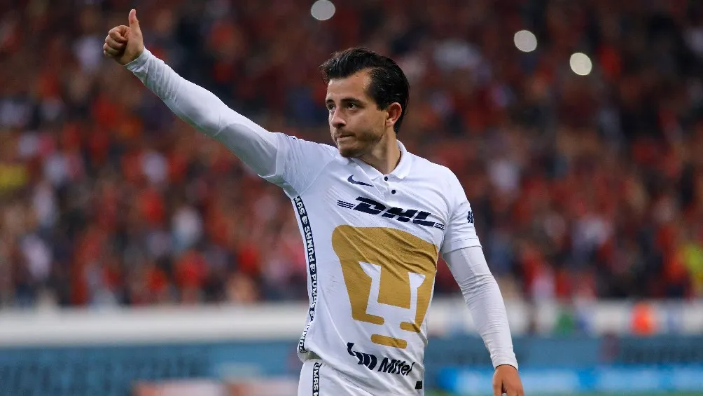 IMAGO7 Alan Mozo jugando partido de la Liga MX con los Pumas