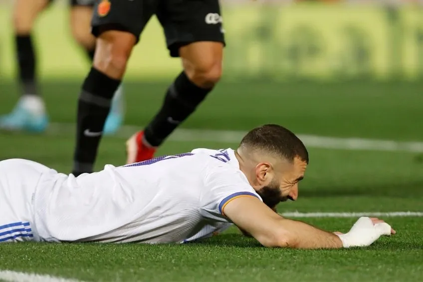 AP Benzema durante un partido del Real Madrid