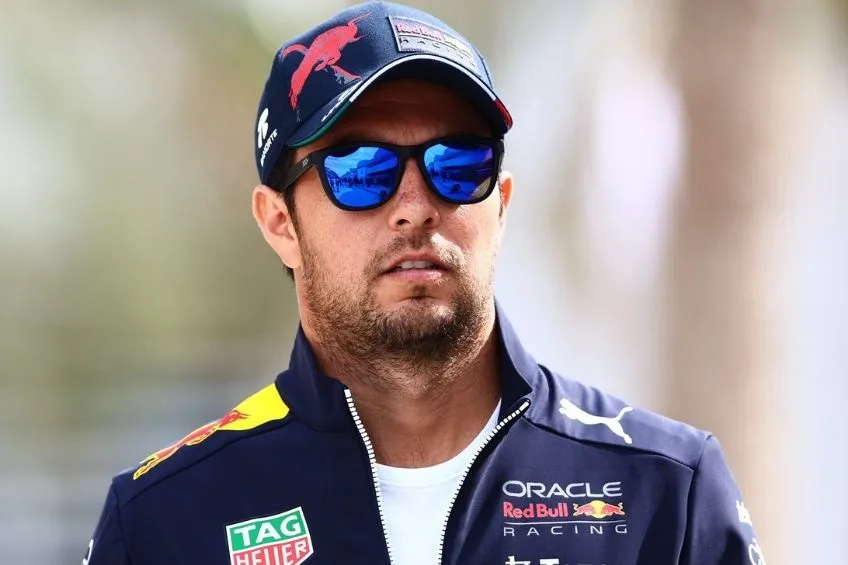 Checo Pérez previo a los entrenamientos libres