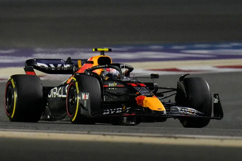 Checo Pérez durante el GP de Bahréin