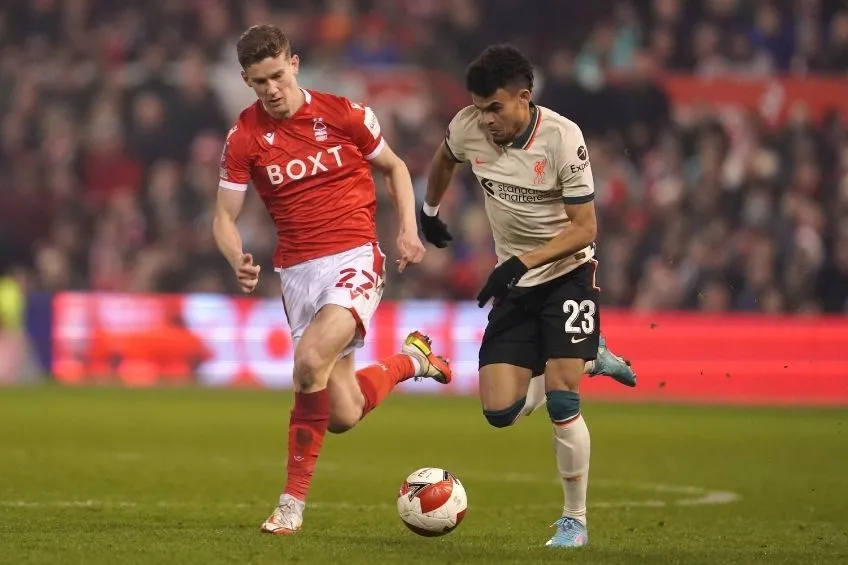 Liverpool avanzó en la FA Cup