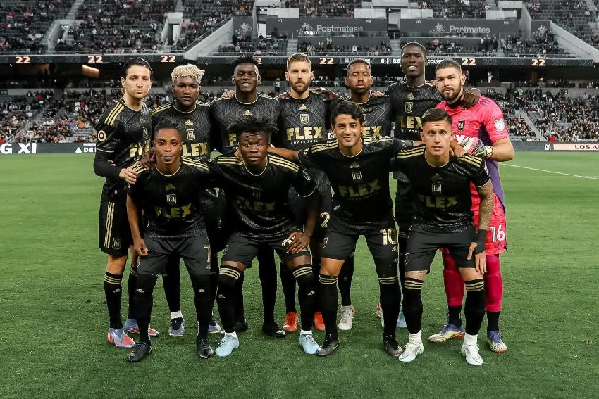 Jugadores del LAFC en el juego ante Vancouver